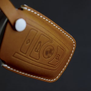 BMW Series [2V] Key Fob Cover Premium Italian Leather 1,3,4,5,6,7 and X3, X4, M5, M6, GT3, GT5  Car Accessory Personalized Stamp
