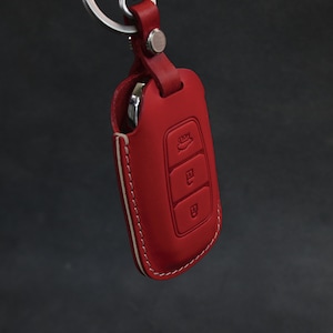 Hyundai Series [1-3] Key fob Cover - i30, Azera, ix35, Elantra, Accent, Santa Fe, IG Grandeur- Italian Veg-Tanned Leather - 3 buttons