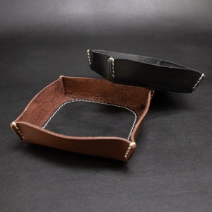 Bandeja de cuero [TRs] Tamaño pequeño - Cuero curtido vegetal - Sello personalizado - Hecho a mano en EE. UU.