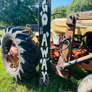 Go Away Porch Leaner, Halloween Porch Leaner