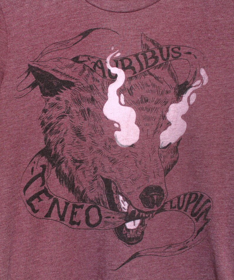 Latin Phrase Snarling Wolf Shirt | Etsy