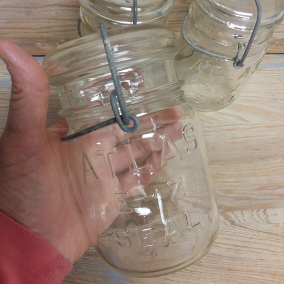 Home & Living 4 Atlas E Z Seal Canning Jars with Shoulder Seal & Glass