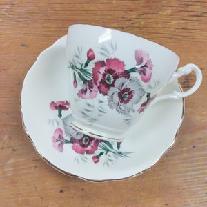 1 ou 2 Royal Ascot Tea Cup - Saucer Pink Gray Carnation Fine Bone China Made in England