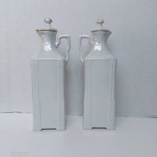 1930's Oil And Vinegar Jars Made In Czechoslovakia By Victoria China Pearl Lustreware orders Blue And Gold With Original Lids