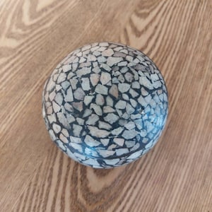 Round Brass and Stone Mosaic Trinket Box   Made In India   Solid Brass   Heavy   Handmade   Inlay Stone Chips   Pill Box   Snuff Box