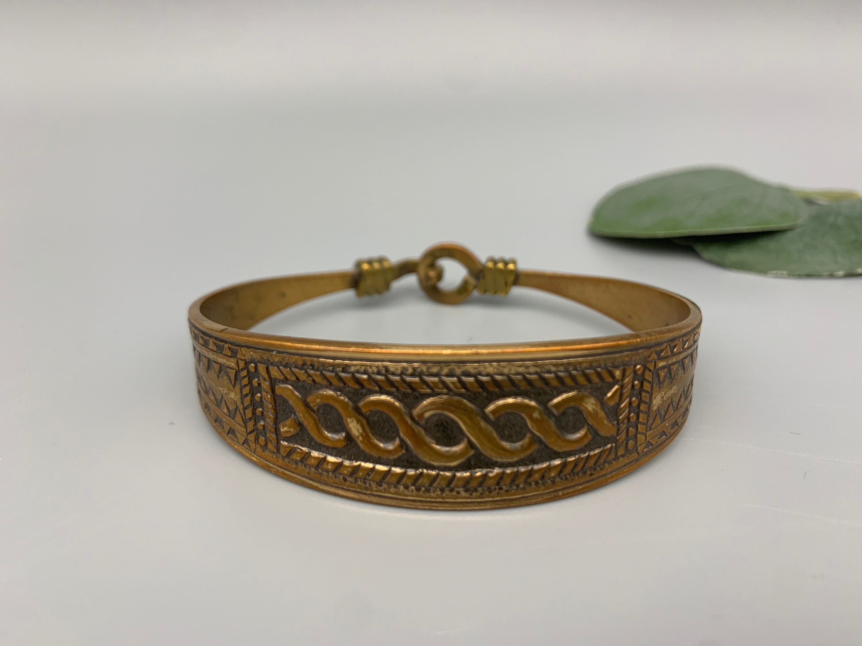 Vintage Kalevala Koru Bronze Bangle Bracelet with Raised Relief Design