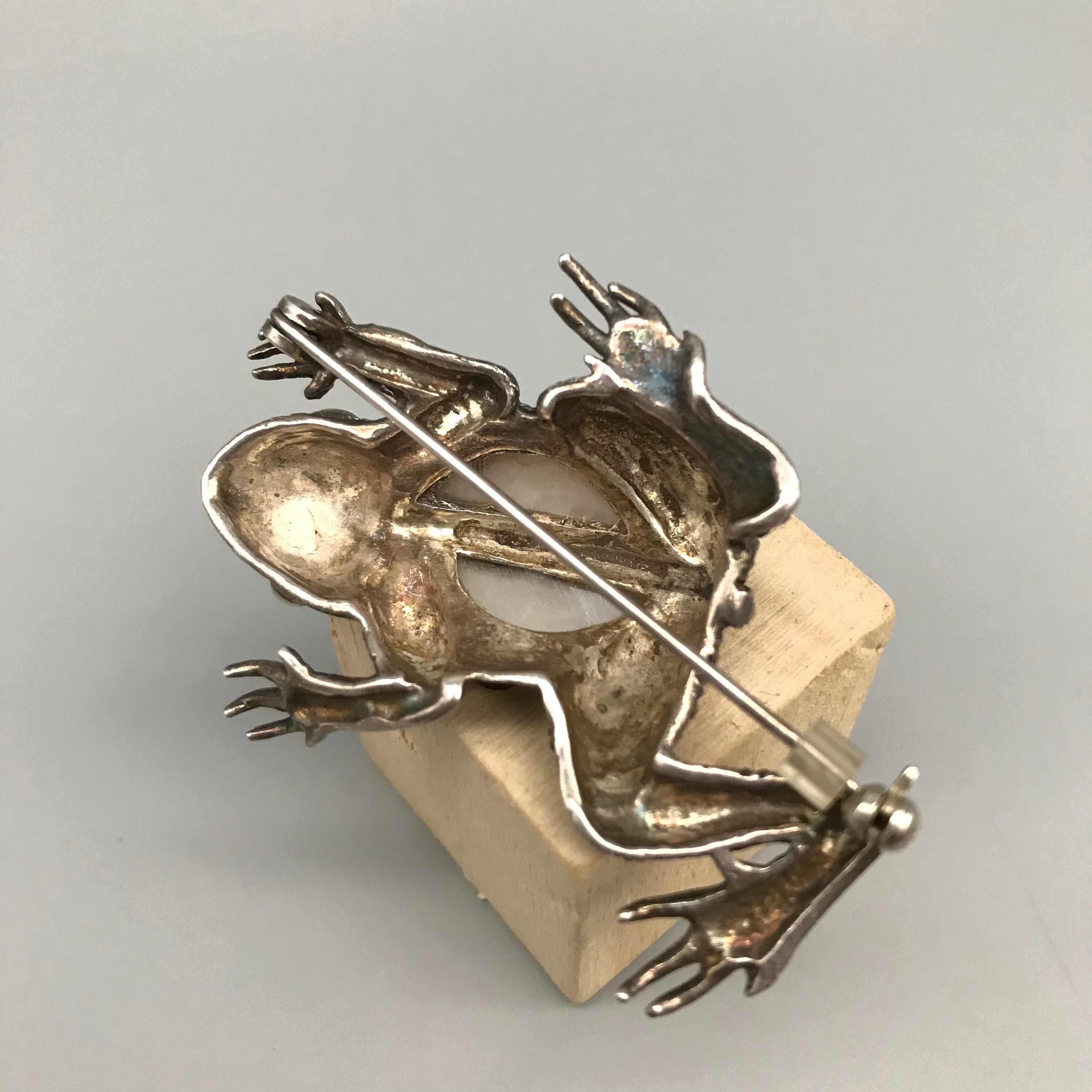 Vintage Frog Brooch Sterling Silver Mother of Pearl & Marcasite