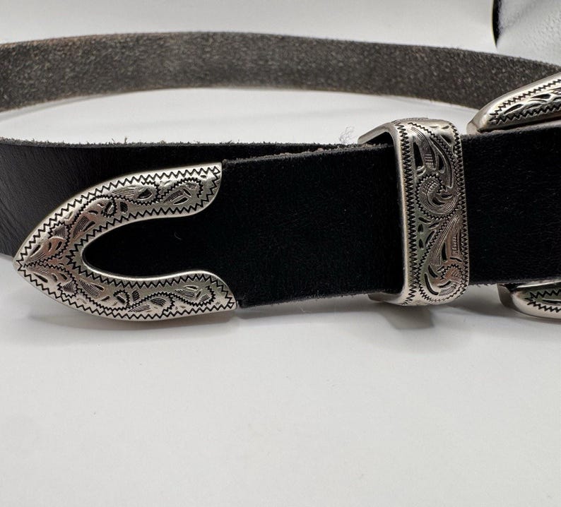 Western Cowhide Leather Belt Engraved Buckle Urban Outfitters Size 34 image 3