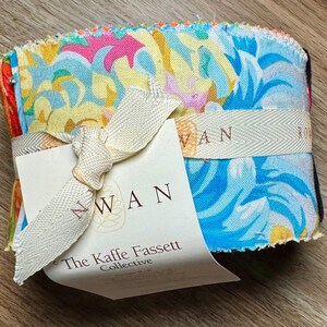 Kaffe Fasset Collective- Frühjahr 2015 40 Teilige Design Rolle für Rowan Fabric