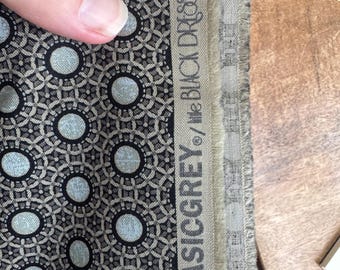 Little Black Dress 2 Basic Grey 17x44" Moda - Out of Print - Cotton Fabric  - Etsy Canada