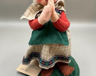 Annalee 1994 Praying Grandma 10” Felt Doll USA Made Kneeling Figure Vintage 5151