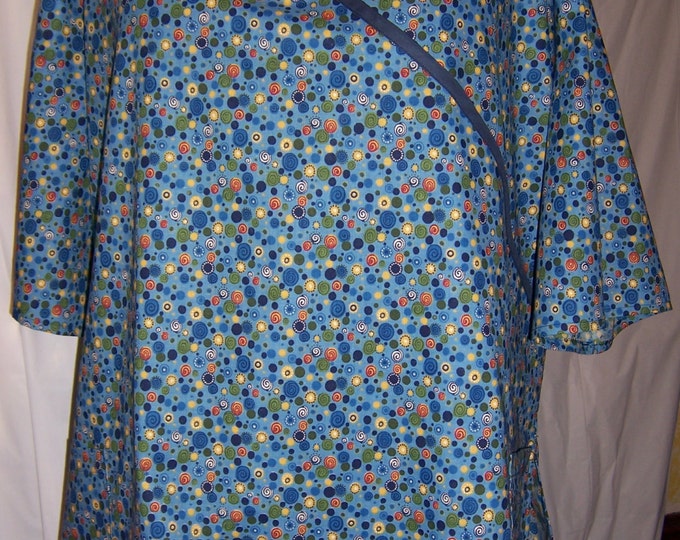 Blue swirley dots, Mock-Wrap scrub top