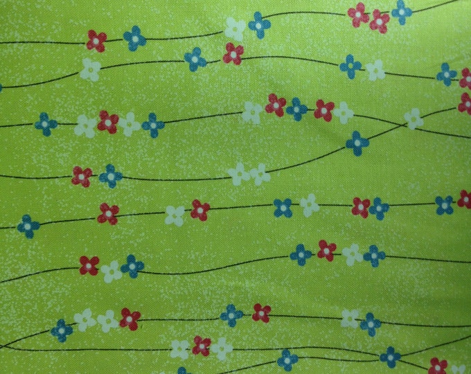 Flower trellis Lime 100% cotton fabric, sold by the yard  #277