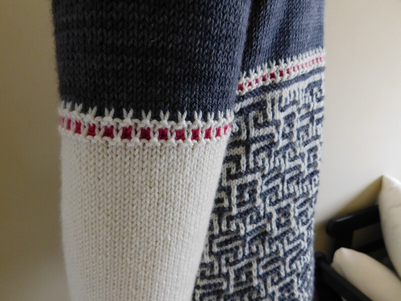 Blackwater Mosaic Pullover: Knitting Pattern for Women Worked Flat ...