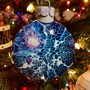 Fluid Art Christmas Ornament / Acrylic Pour Ornament / Abstract Ornament / Hand Painted Christmas Decor /Bloom Pour Ornament / Gift Idea