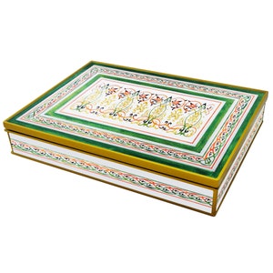 Vintage jewelry box Handmade Jewelry and Accessories Organizer with Flat Lid and Hinges Baroque Style Red Birds