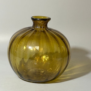 Amber Round Fluted Glass Bud Vase - Hermanos Avalos - Retro Decor  - Hand Blown in Mexico