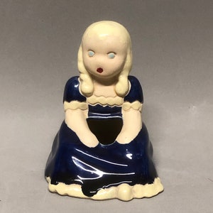 Lawthorne California Pottery Sitting Blong Girl Hat Pin Figurine Navy Blue Dress Planter