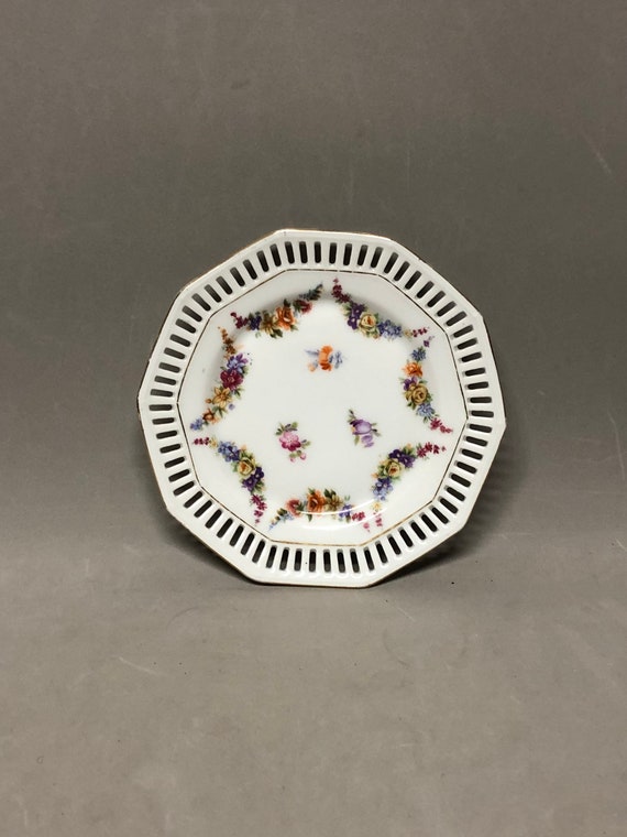 Bavaria Schumann Polygon 6" Pin/Ring Dish Pierced 