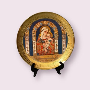 Royal Cornwall &quot;Child of Peace&quot; Classic Christmas Plate Collection with Gold Trim, Limited Edition, COA and Original Box
