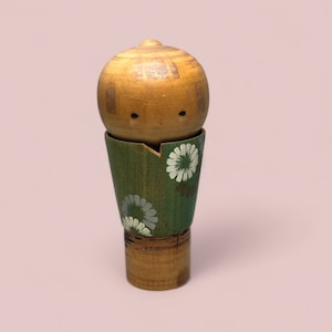 6.5&quot; Vintage Kokeshi Doll - Wooden Japanese Doll Green Kimono Flowers - Red Stamp