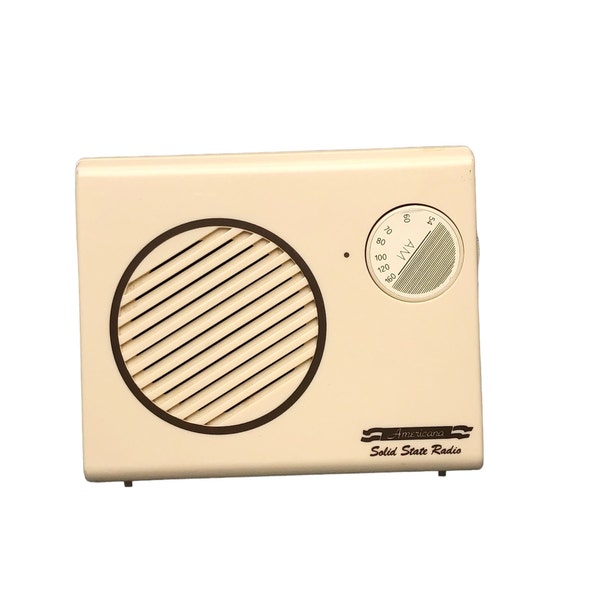 60s Americana Solid State Am Transistor Radio
