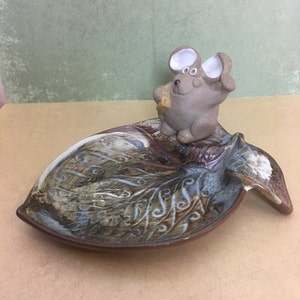 Unique Pottery Craft Leaf Shaped Stoneware Plate Ashtray with Mouse and Cheese - made in USA