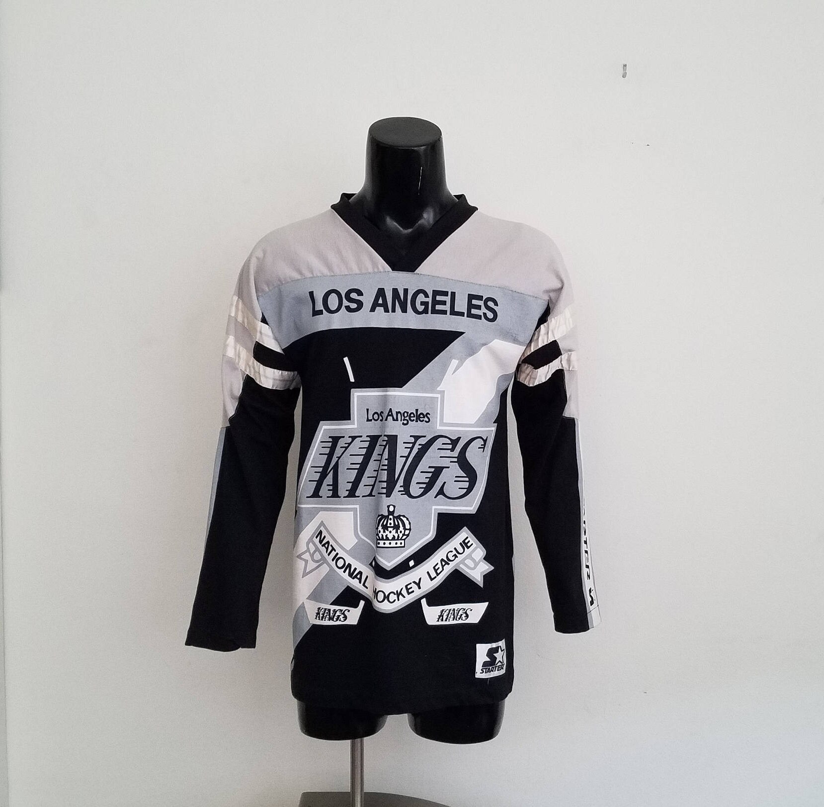 VINTAGE 90s STARTER LOS ANGELES KINGS NHL HOCKEY JERSEY SZ: S