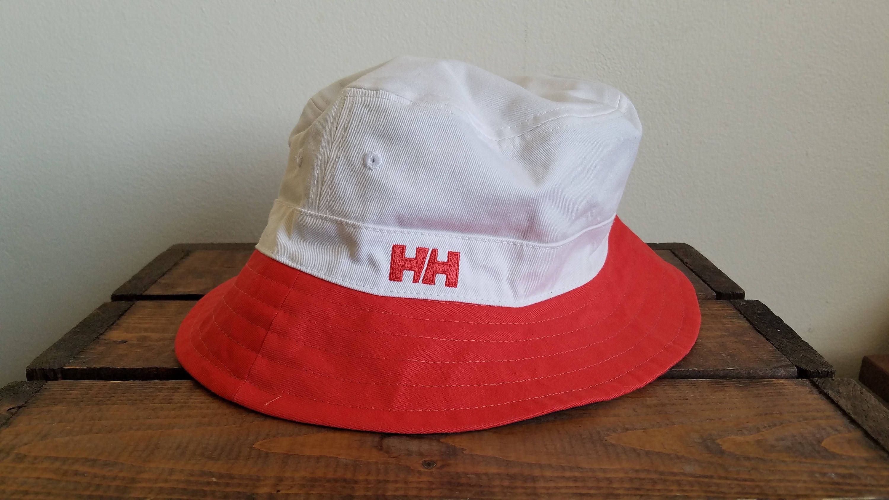 helly hansen bucket hat