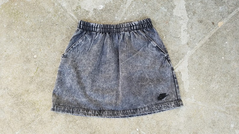 nike denim tennis skirt