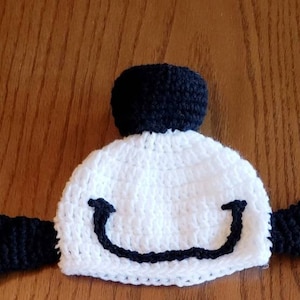 Snoopy Happy Dance hat