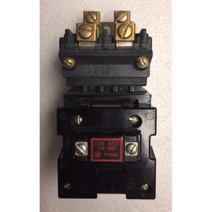 Allen Bradley Bulletin 702 Size 1 AC Lighting Contactor 27amp 600V (702-B0H91)