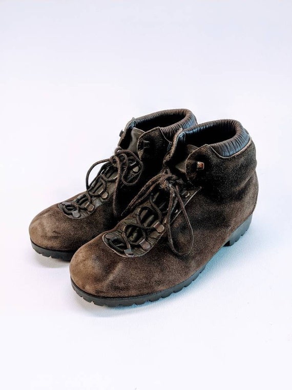 dunham's womens boots