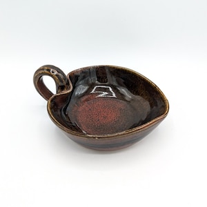 Stoneware Pottery Gravy Boat Sauce Creamer Herd of Turtles Wilson NC Speckled