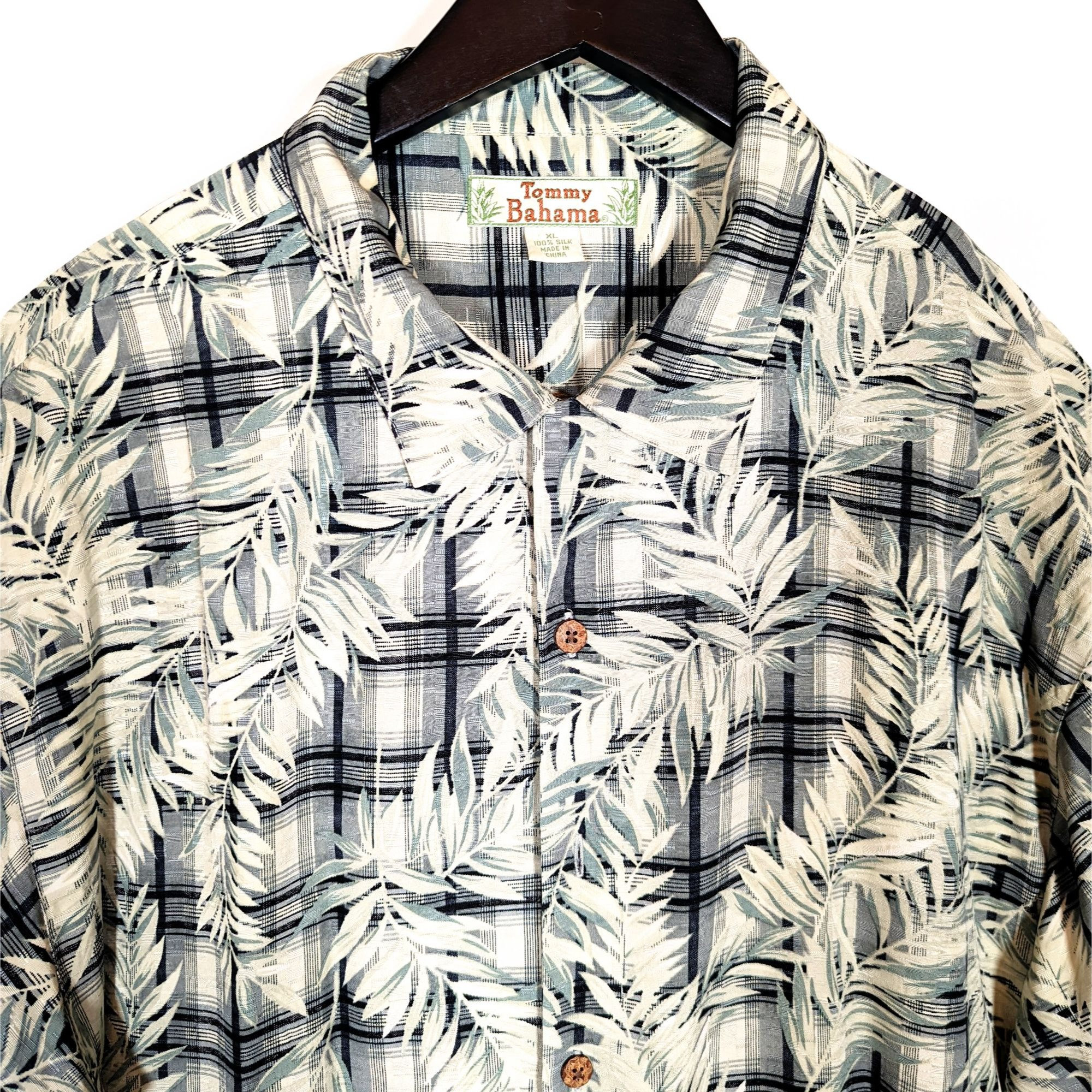 Men's Size XL Tommy Bahama 100% Pure Silk Hawaiian Shirt Plaid Palm Frond Casual
