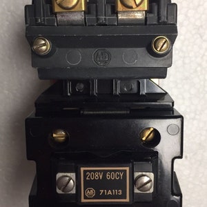 Allen Bradley Bulletin 702 Size 1 AC Lighting Contactor 27amp 600V (702-B0H91) W