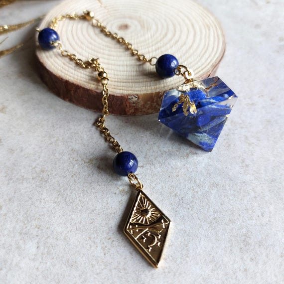 Pendule divinatoire en lapis lazuli, soleil, lune