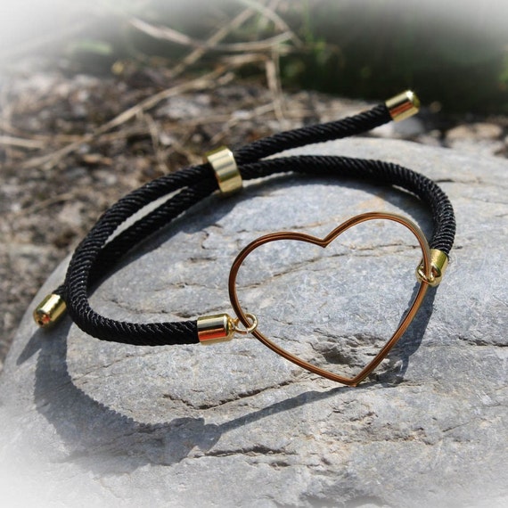 Adjustable nylon heart bracelet