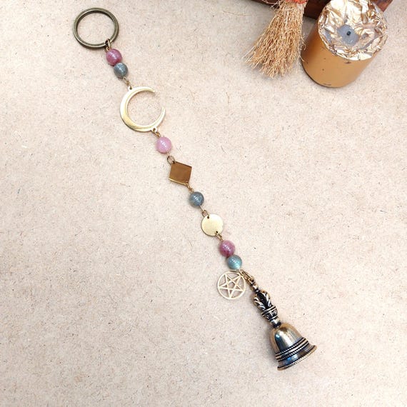 Cloche de sorcière Opale rose, Labradorite, Lune, Pentacle 