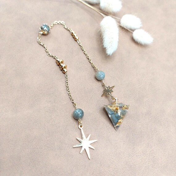 Pendules divinatoires