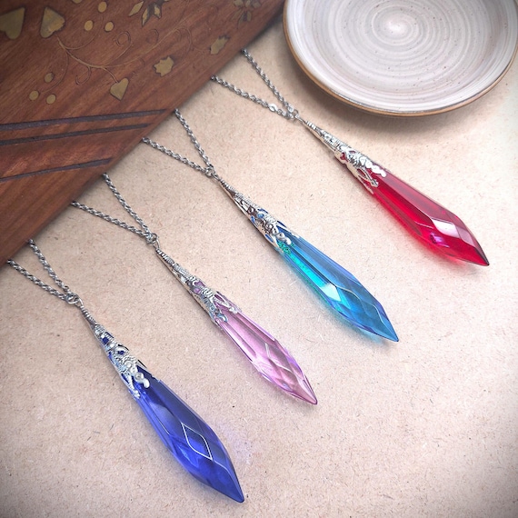 Collier sautoir pendule elfique cristal