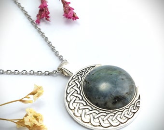 Labradorite moon necklace - large labradorite pendant - protection amulet - spirituality - esotericism - wicca - witch - witch