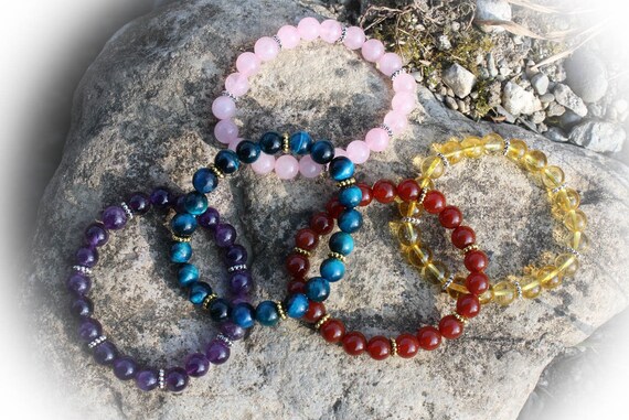 Bracelet en perles de pierres naturelles