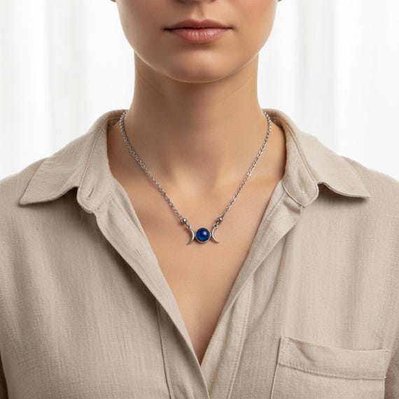 Collier Triple Lune en lapis lazuli