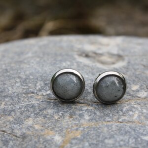 Boucles d'oreilles puces argentées pierre naturelle boucles d'oreilles clou pierre boucles d'oreilles pierre bijou pierre naturelle Labradorite