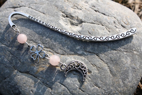 Bookmark moon, clover and pearls