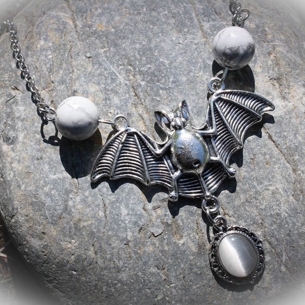 Collier chauve souris gothique - Collier chauve-souris halloween - Collier gothique - Collier halloween - Collier sorcière - collier wicca