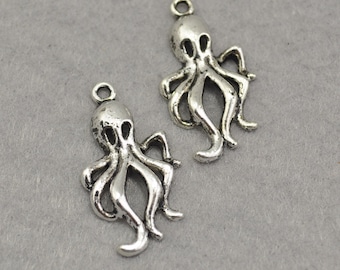 20pcs/50pcs Octopus Pendants,Octopus Charms,Antiqued Silver Tone 16 x 31 mm