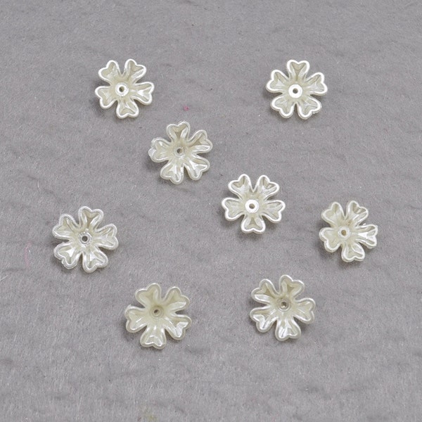 ABS Ivory Flower Beads--40pcs Ivory 5 Petals  Flower Handwork for Embellishment 16mm