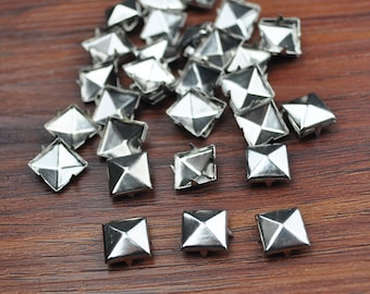 50pcs Silver Studs--7 mm zilver-vierkante Studs Spikes Nailheads met 4 Claws Rivet knopen, DIY accessoires